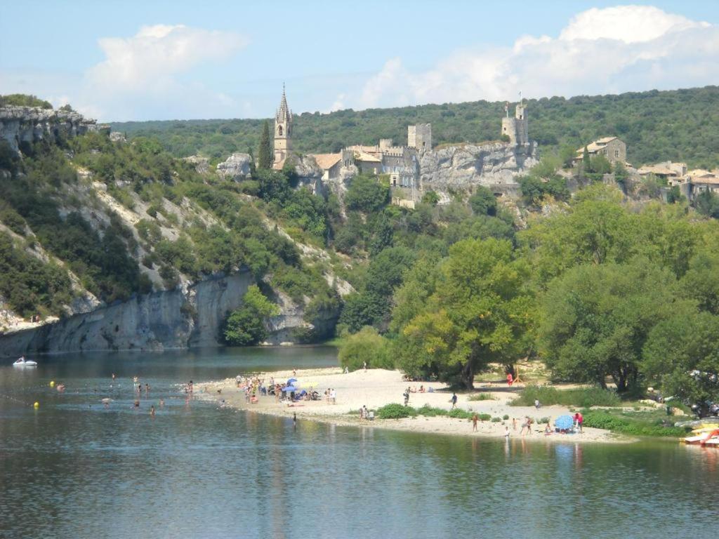 "Les Tournesols" Saint-Martin-d'Ardeche Exterior foto